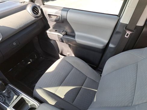 Used 2020 Toyota Tacoma SR5 image 11