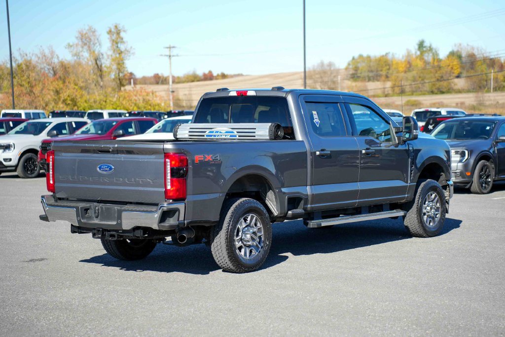Used 2025 Ford F250 Lariat AWD/4WD image 5