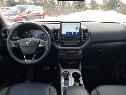 Used 2024 Ford Bronco Sport Outer Banks image 14