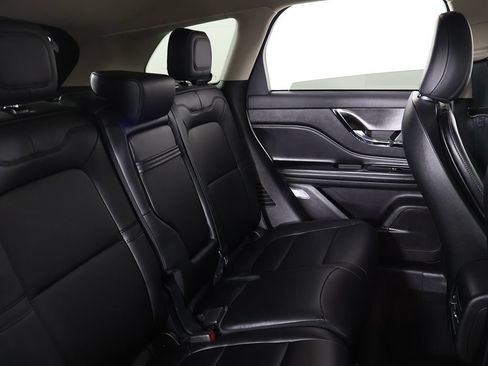 Used 2024 Lincoln Corsair AWD image 33