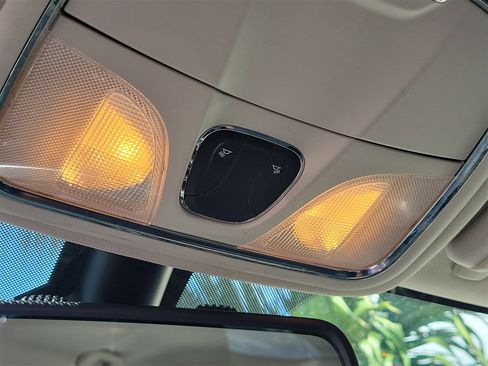 Used 2014 Jeep Cherokee Sport image 23