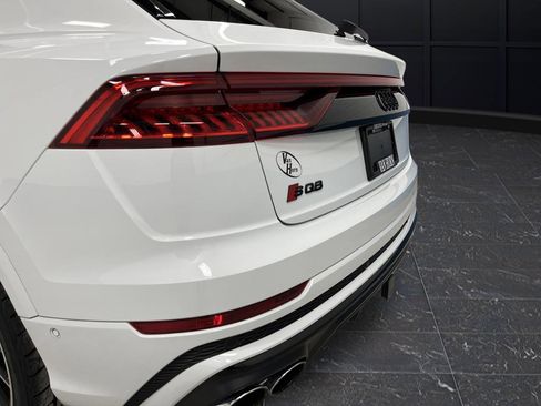 Used 2022 Audi SQ8 Prestige w/ Prestige Package AWD/4WD image 34
