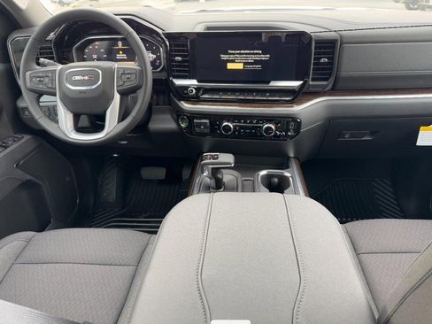 New 2026 GMC Sierra 1500 Elevation image 8