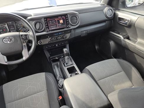 Used 2022 Toyota Tacoma TRD Sport w/ Technology Package RWD image 27