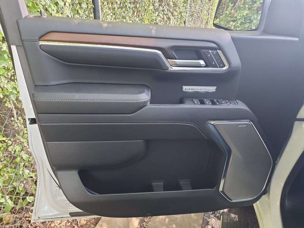 Certified 2024 GMC Sierra 1500 Denali AWD/4WD image 22