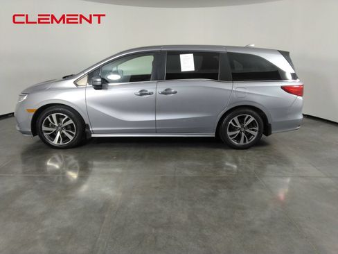 Used 2022 Honda Odyssey Touring image 8