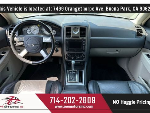 Used 2005 Chrysler 300 SRT8 w/ SRT Option Group II image 17