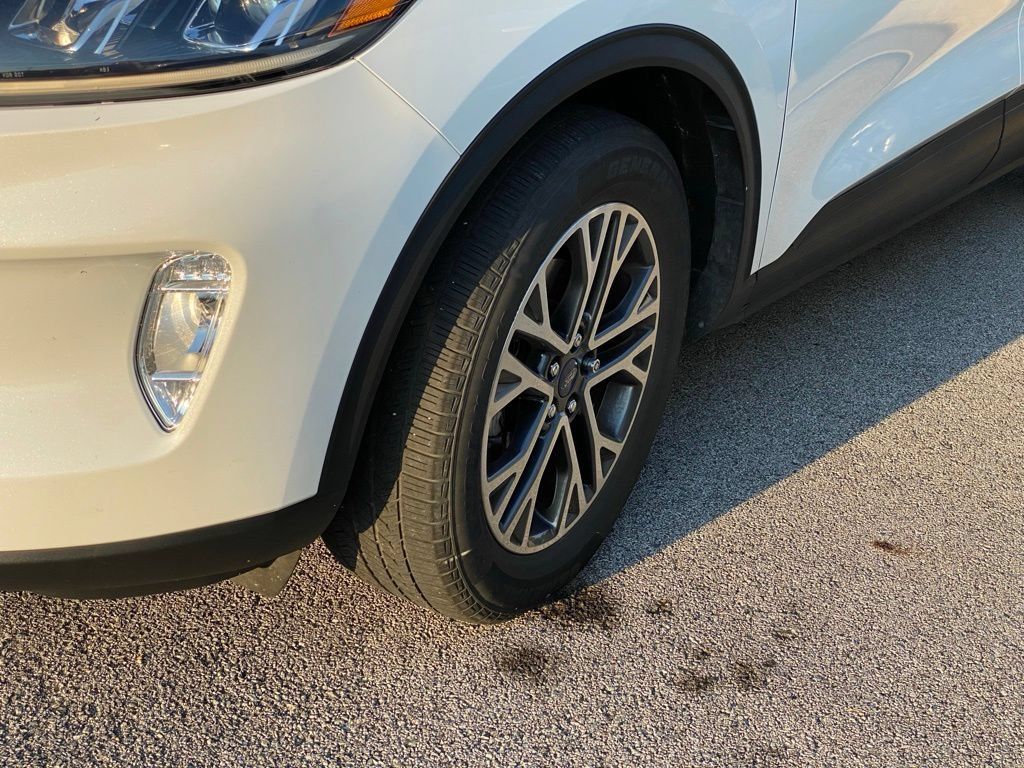Used 2020 Ford Escape SEL AWD/4WD image 4