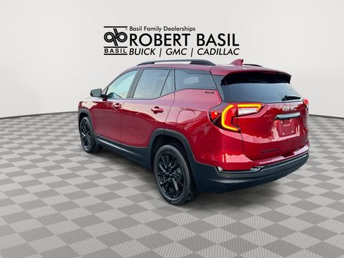 Used 2023 GMC Terrain SLE w/ Driver Convenience Package AWD/4WD image 6