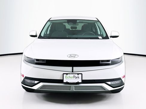 Used 2024 Hyundai Ioniq 5 SEL RWD image 2