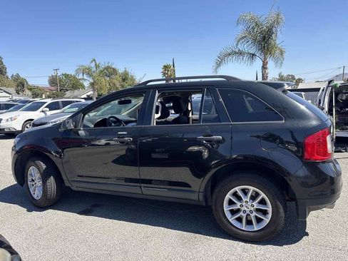 Used 2014 Ford Edge SE w/ Equipment Group 101A FWD image 2