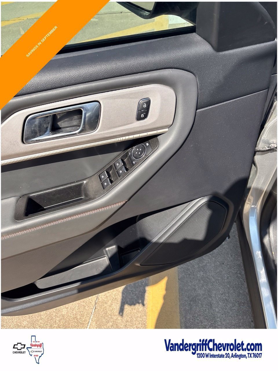 Used 2025 Ford Explorer Active RWD image 13