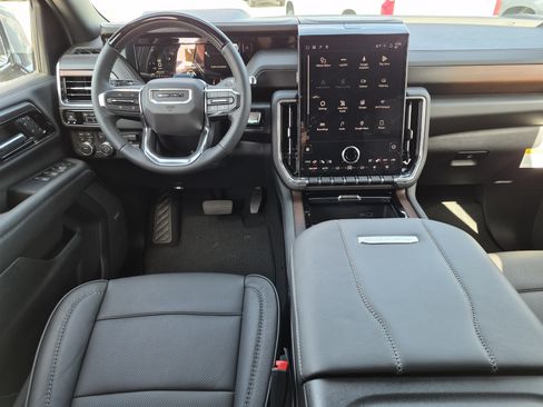 New 2026 GMC Yukon Denali w/ Advanced Technology Package AWD/4WD image 10