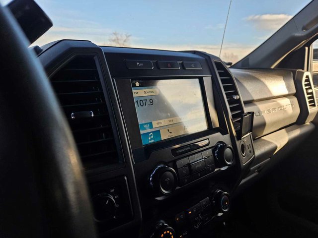 Used 2019 Ford F250 XL w/ Power Equipment Group AWD/4WD image 8