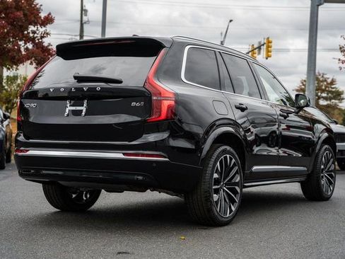 New 2026 Volvo XC90 B6 Plus w/ Protection Package Premier image 4
