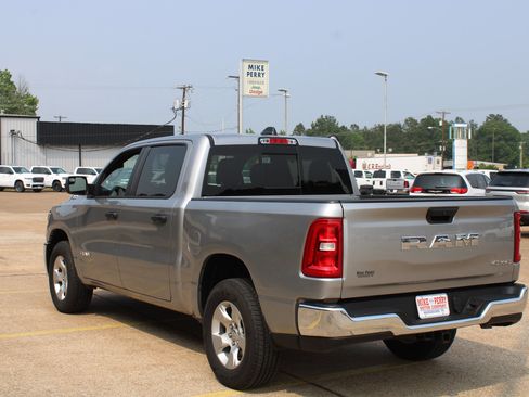Certified 2025 RAM 1500 Tradesman AWD/4WD image 9