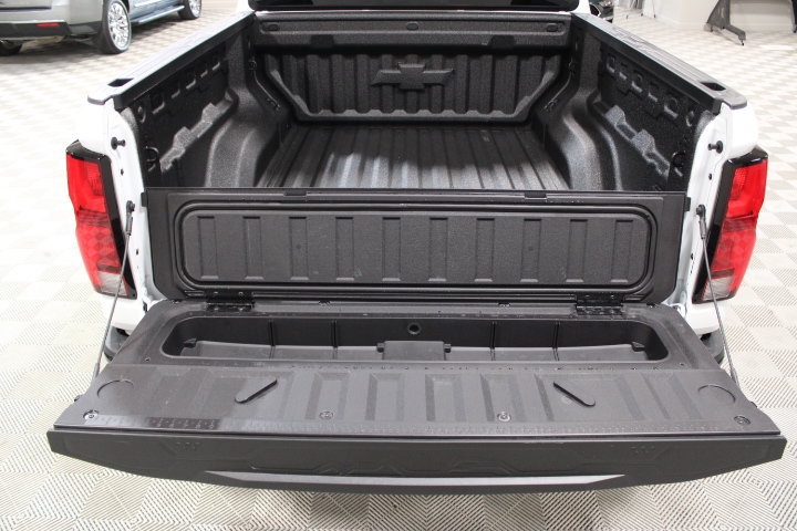 New 2026 Chevrolet Colorado ZR2 AWD/4WD image 14