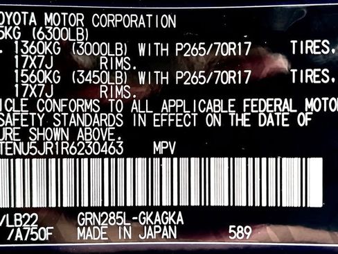 Certified 2024 Toyota 4Runner SR5 Premium w/ Moonroof Package AWD/4WD image 25