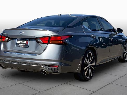 Used 2020 Nissan Altima 2.5 SR FWD image 13