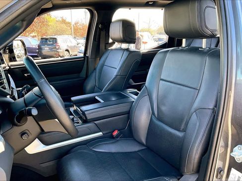 Used 2023 Toyota Tundra Platinum image 8