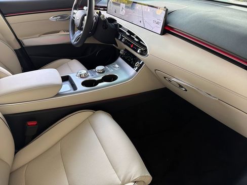 New 2026 Genesis GV70 2.5T Advanced AWD/4WD image 16