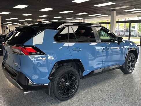 Used 2024 Toyota RAV4 XSE w/ Weather Package AWD/4WD image 5