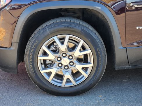 Used 2021 GMC Acadia SLT w/ Technology Package image 20