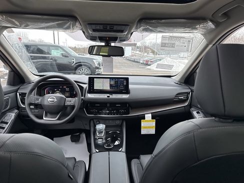 New 2026 Nissan Rogue Platinum image 22