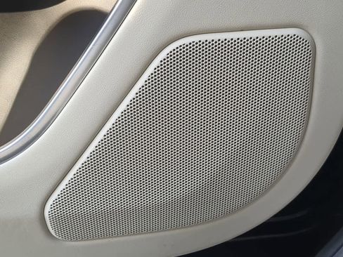 Certified 2023 Land Rover Range Rover SE image 31