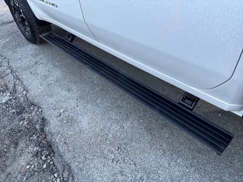 Certified 2024 GMC Sierra 2500 Denali Ultimate image 13