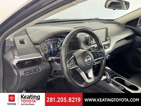 Used 2024 Nissan Altima 2.5 SR image 13