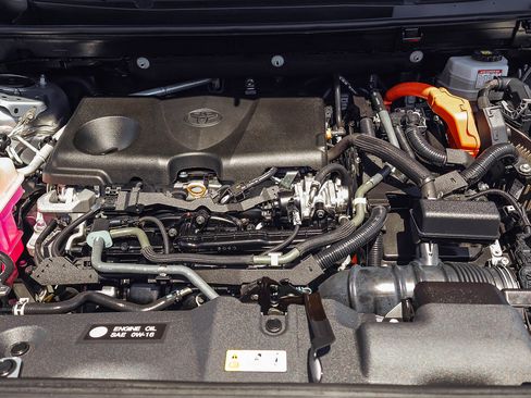 Used 2022 Toyota RAV4 LE AWD/4WD image 21
