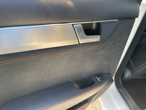 Used 2014 Mercedes-Benz C 300 4MATIC Sedan image 24