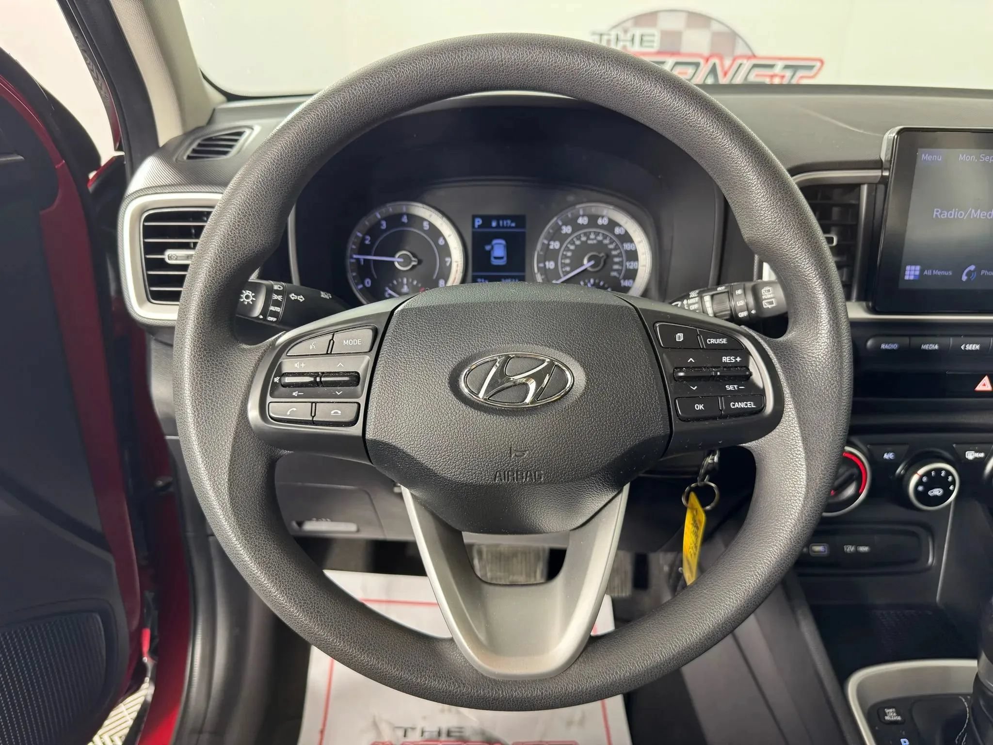 Used 2022 Hyundai Venue SE w/ Cargo Package FWD image 26