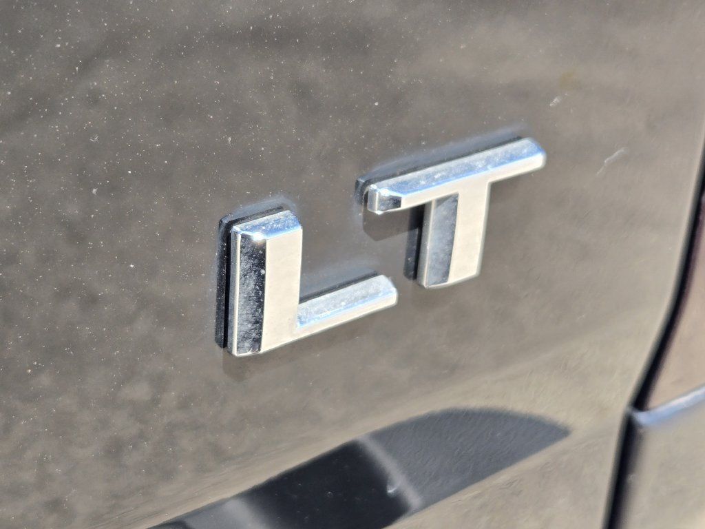 Used 2022 Chevrolet Colorado LT w/ Fleet Safety Package RWD image 11