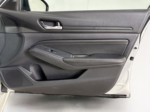 Used 2019 Nissan Altima 2.5 SR w/ SR Premium Package FWD image 31
