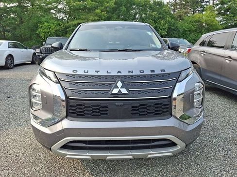 Used 2022 Mitsubishi Outlander SE AWD/4WD image 2