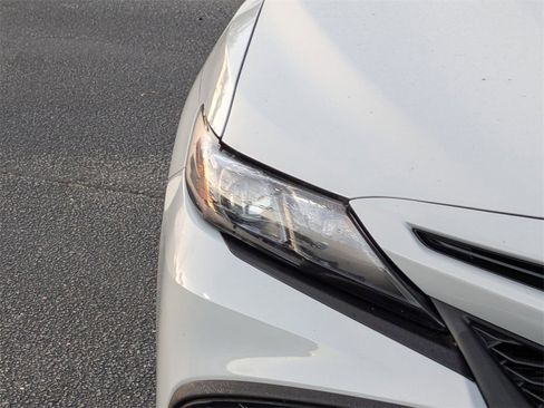 Certified 2023 Toyota Camry SE image 11