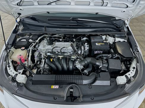 Used 2020 Toyota Corolla LE FWD image 31