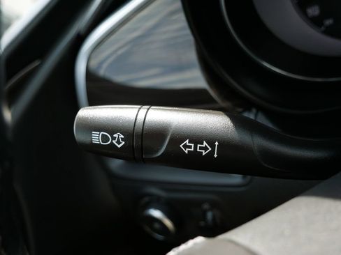Used 2019 Buick Envision Preferred FWD image 30