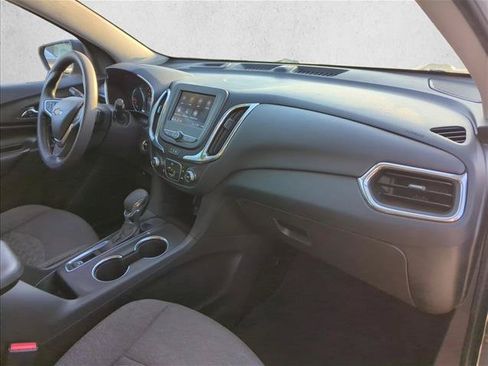 Used 2023 Chevrolet Equinox LT FWD image 11