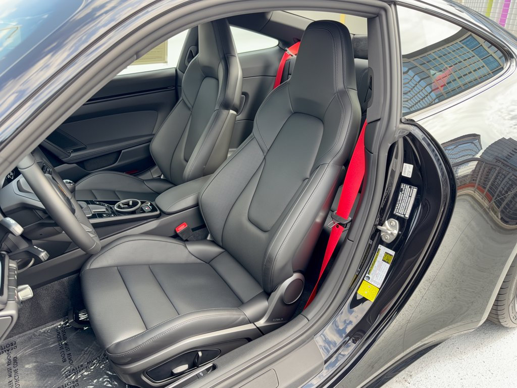 Certified 2024 Porsche 911 Carrera T RWD image 5