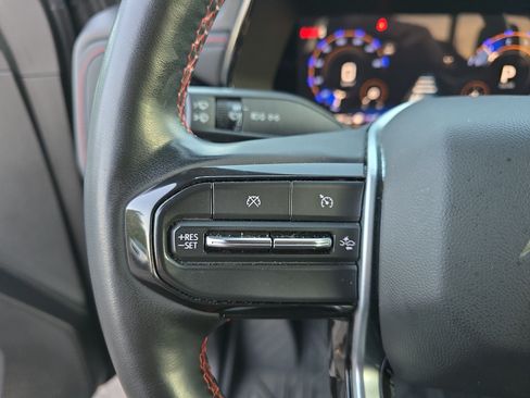 Used 2024 Chevrolet Colorado Z71 w/ Z71 Convenience Package 2 AWD/4WD image 24