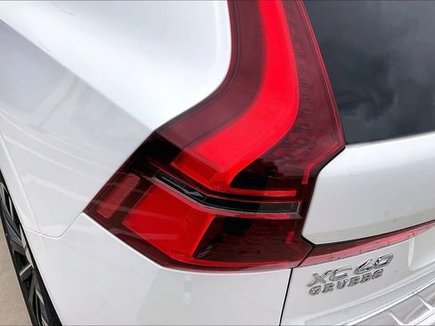 New 2026 Volvo XC60 B5 Plus w/ Protection Package Premier AWD/4WD image 38