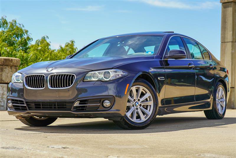 Used 2016 BMW 528i xDrive Sedan AWD/4WD image 2