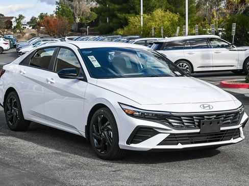 Certified 2026 Hyundai Elantra Sport FWD image 3