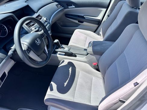 Used 2011 Honda Accord LX image 5