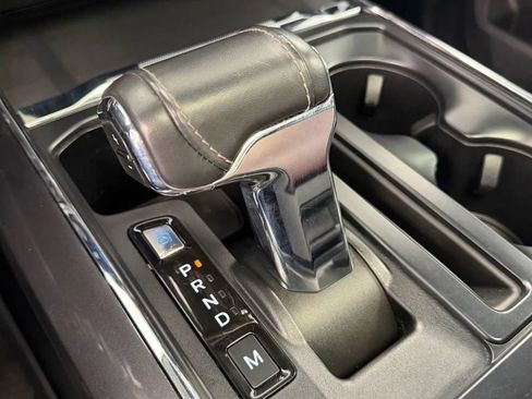 Used 2022 Ford F150 Lariat w/ Equipment Group 502A High image 35