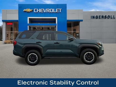 Used 2025 Toyota 4Runner TRD Off-Road image 9