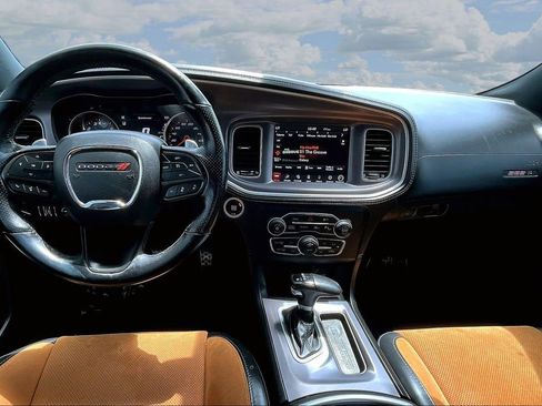 Used 2022 Dodge Charger Scat Pack w/ Plus Group RWD image 7